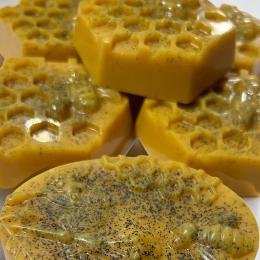 Turmeric and Bearberry Glow Bar | Anti-Inflammatory Soap